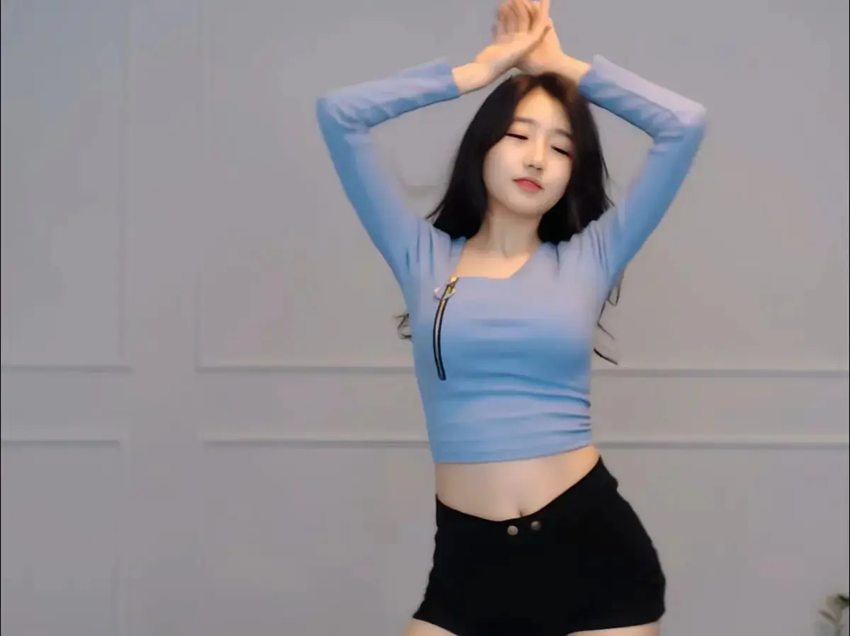 onlyfans每日大赛在线抢先看 - 《onlyfans每日大赛》徐雅终极剪辑8月加长版 - 抖音爆款高能瞬间免费观看