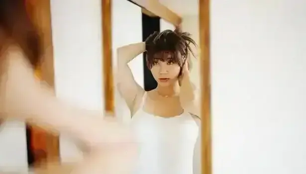 《网络红人吴梦梦》全集高清在线观看-网络红人吴梦梦无删减全作品合集-1080P超清画质免费播放-解锁从素人到顶流的密码