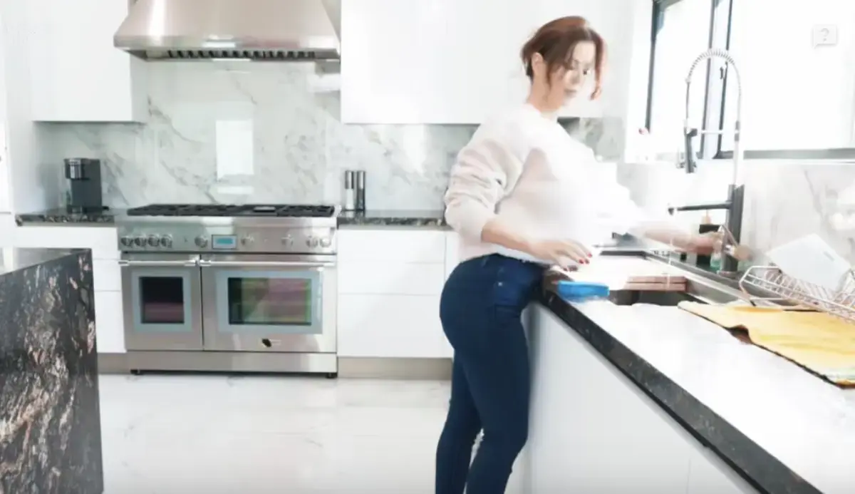 《Alexis Fawx》未删减版全集在线播放 - Alexis Fawx高清中字完整资源 - 1080P画质免费观看无广告