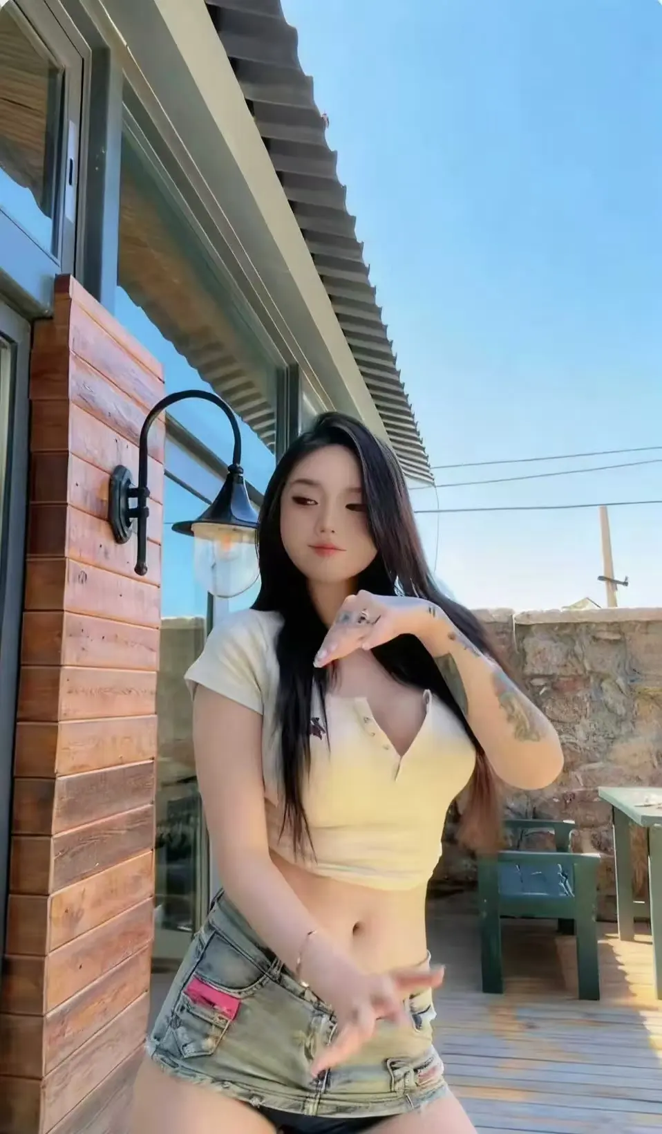 《Meena 成美男》高清全集免费在线观看-中文版未删减资源全面开放-网盘备份无广告插放-一次看遍Meena 成美男全集中文版