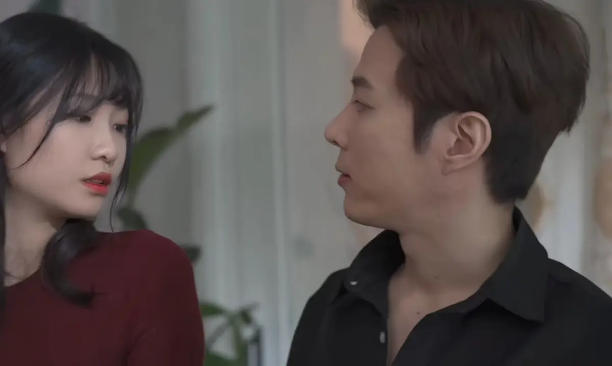 《债务人的妻子》尹律主演高清完整版在线观看-韩国电影《债务人的妻子》未删减蓝光免费无广告播放-观看债务人的妻子完整版