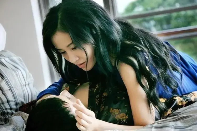 《嫂嫂情事》未删减版高清免费在线观看-韩国伦理电影嫂嫂情事1080P超清完整版-无广告流畅播放