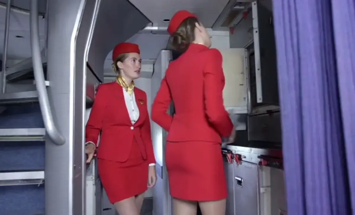 《法国空姐(多塞尔航空)》2019电影高清完整版在线观看-法国空姐资源下载免费播放-高清画质无广告